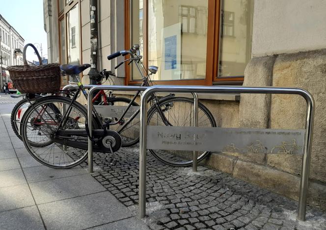 W CIT w Nowym Sączu za darmo naprawimy rower. Są odpowiednie klucze i narzędzia