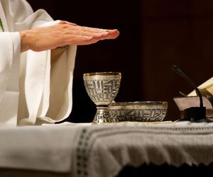 Czy 11 listopada trzeba iść do kościoła? Oto, co mówią na ten temat przepisy kościelne