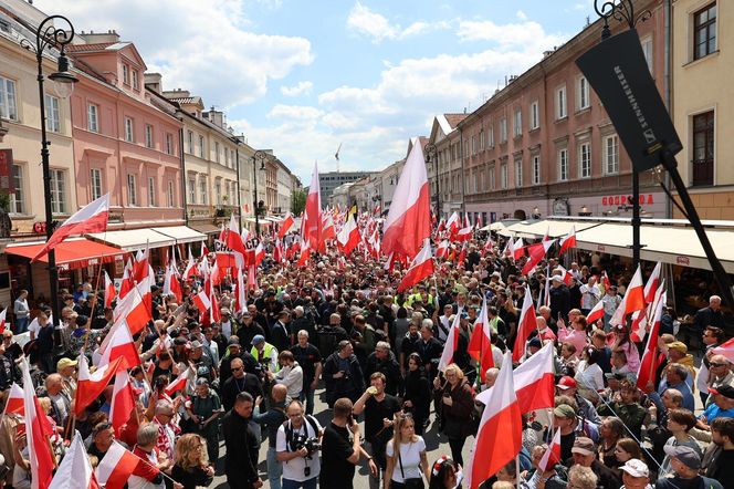  Jarosław Kaczyński na marszu Karola Nawrockiego