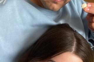 Barwy szczęścia nowy sezon na planie. Agata (Natalia Zambrzycka), Ignacy Kieliszewski (Olaf Staszkiewicz)