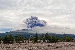 Wybuch wulkanu i trzęsienie ziemi w Rosji! Będzie tsunami?