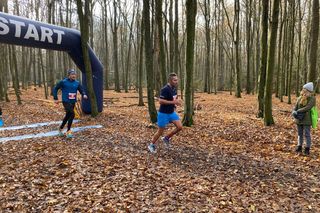 Niebieski Bieg Niepodległości. Przebiegli 10 km by uczcić niepodległą Polskę