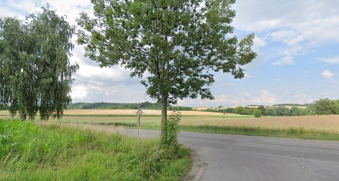 Chłopice - w tej wsi na Podkarpaciu odnaleziono wyroby ceramiki...sznurowej. Sięgają one epoki kamienia