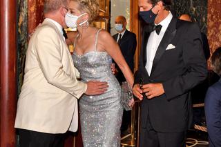 Sharon Stone pociesza księcia Monako?! 