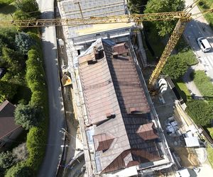 Nowy wygląd dostaje budynek  Domu Wczasów Dziecięcych w Piwnicznej Zdroju 