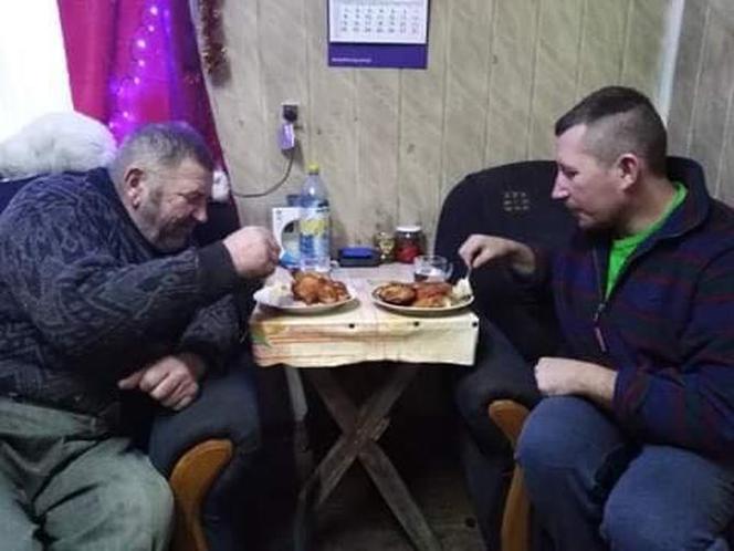 Rolnicy Podlasie. Tak żyją i mieszkają Gienek i Andrzej z Plutycz [ZDJĘCIA]