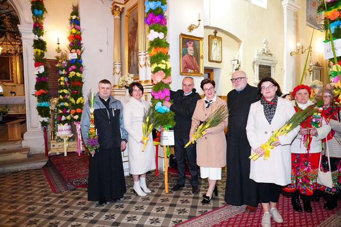 Rekordowe palmy i kiermasz świąteczny w Krynkach