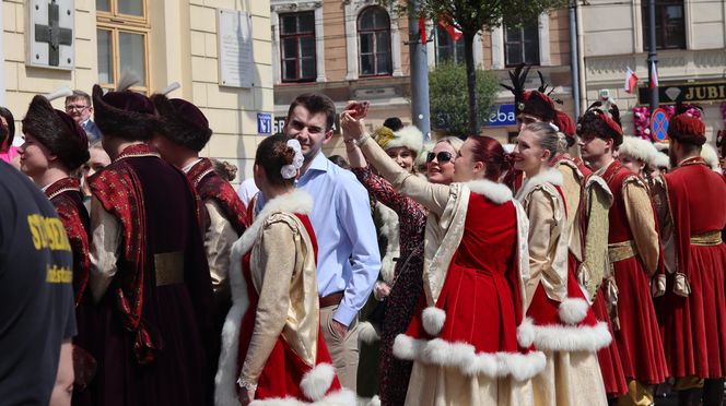 Rekordowy długi polonez w centrum Lublina