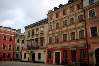 Stare Miasto w Lublinie w lutowe popołudnie. Podczas spaceru można dostrzec wiele detali! Zobacz zdjęcia