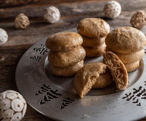 Pyszne keto ciasteczka piernikowe. Łatwe, szybkie i idealne na Boże Narodzenie