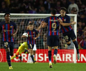 Lewandowski ratuje Barcelonę! Szalony mecz na Camp Nou