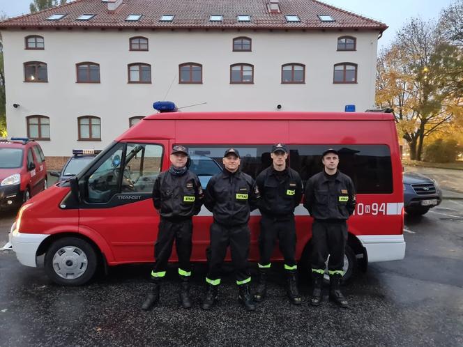 Strażak z Iławy pomaga w szpitalu na Narodowym