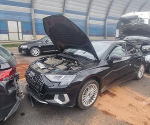 Karambol na S8 w Warszawie. Lądował śmigłowiec LPR. Zderzenie ośmiu pojazdów przed mostem