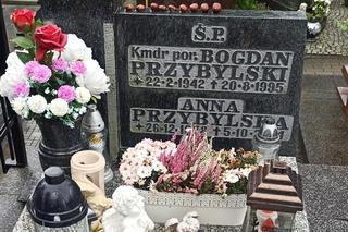 Rocznica śmierci Ani Przybylskiej. Wzruszający symbol na jej grobie.