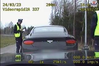 Pędził bentleyem jak szalony