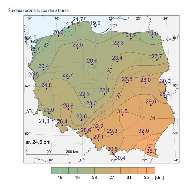 Średnia roczna liczba dni z burzą