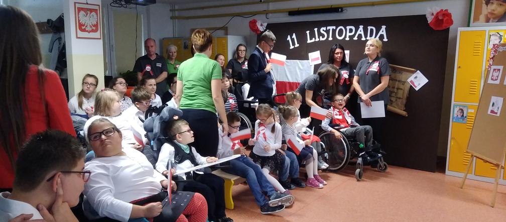 Głuchonieme dzieci zaśpiewały hymn. Wszystko dzięki nowoczesnej technologii