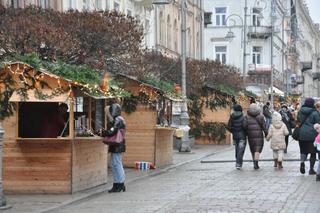 Jarmark Bożonarodzeniowy na Placu Artystów i ulicy Sienkiewicza w Kielcach