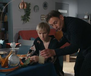 Barwy szczęścia odc. 3250. Robert Stefaniak (Paweł Ławrynowicz), Sonia (Weronika Nockowska)