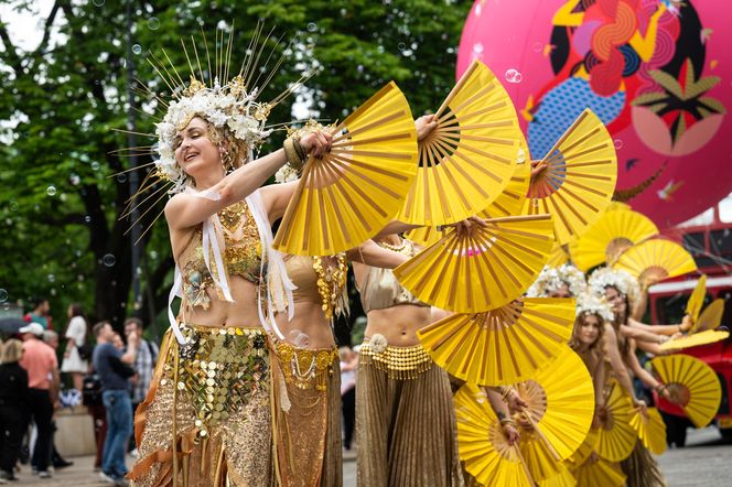Parada Syrenki przeszła ulicami Warszawy. Tak bawili się mieszkańcy
