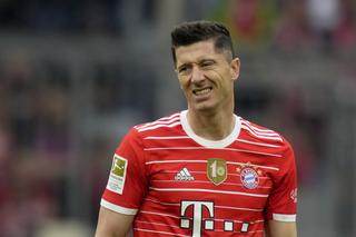 Stuttgart popsuł święto Bayernu! Cztery gole w Monachium, duży pech Lewandowskiego. Kolejna wpadka mistrzów Niemiec