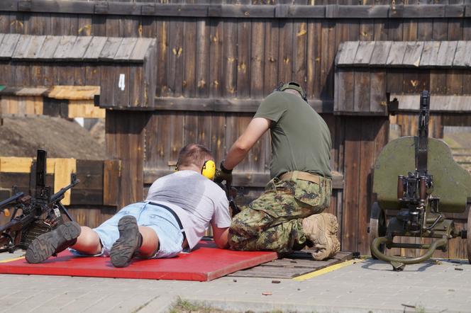 Piknik strzelecki w Bydgoszczy. To była nie lada gratka dla miłośników broni! [ZDJĘCIA]