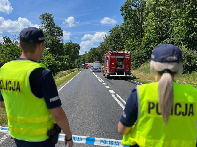 Śmiertelny wypadek na drodze krajowej nr 10 pod Bydgoszczą. Zderzyły się dwie ciężarówki