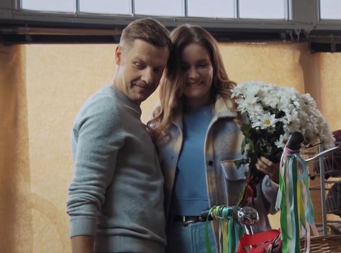 M jak miłość odc. 1630. Paweł (Rafał Mroczek), Franka (Dominika Kachlik)