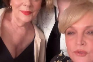 Barwy szczęścia na planie. Emilka (Jessica Frankiewicz), Józefina (Elżbieta Jarosik), Małgorzata (Adrianna Biedrzyńska)