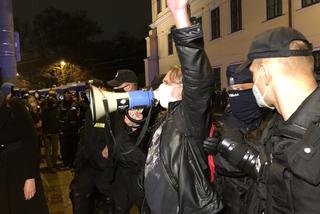 Protest przeciwko kardynałowi Stanisławowi Dziwiszowi w Krakowie