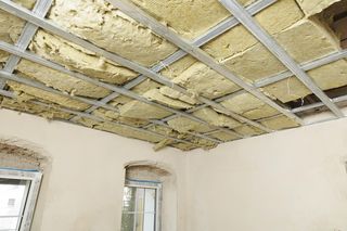 Powodzianie na ostatniej prostej remontu mieszkania. Marzą już tylko o jednym.