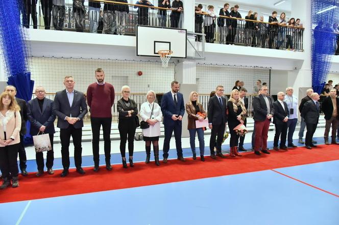 Jedyna po Uranii pełnowymiarowa hala sportowa w Olsztynie po remoncie. Koszt to ponad 700 tys. zł [ZDJĘCIA]