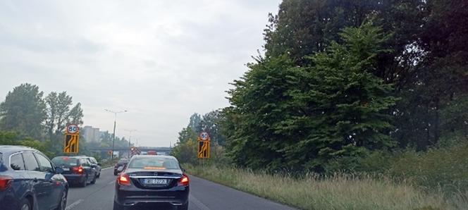 Trasa DK 86 stoi w korku