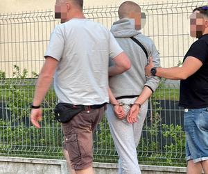 Eksplozja przemocy wśród nastolatków w Warszawie. Pistolety, noże, kastety i pięści. Tak wygląda codzienność niektórych młodych ludzi