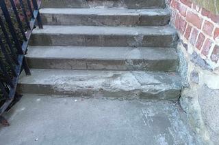 Schody prowadzące pod ratusz w Grudziądzu do remontu