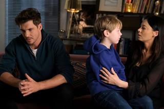 	M jak miłość odc. 1729. Szymek (Staś Szczypiński), Marcin (Mikołaj Roznerski), Iza (Adriana Kalska)