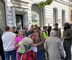 Wielki protest pod urzędem miasta w Łodzi. Broń lasów Lublinka