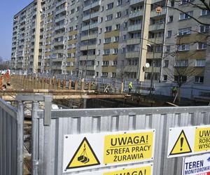 Deweloper buduje apartamentowiec tuż pod ich oknami. „Ten blok zasłoni nam świat”