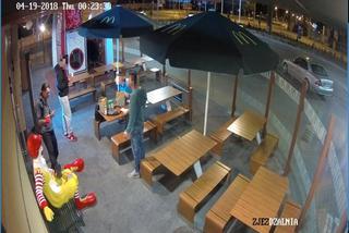 Uszkodził clowna przy McDonald's w Rzeszowie. Szuka go policja