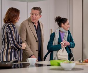 Na Wspólnej odc. 4002: Lew Nalepa (Przemysław Sadowski), Ada (Monika Obara), Weronika (Renata Dancewicz)