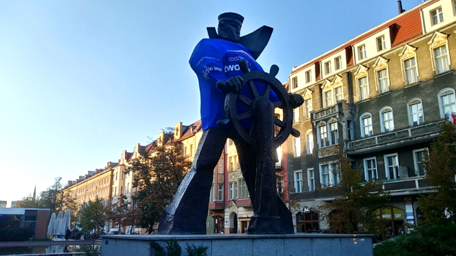 Marynarz w barwach kampanii "Codziennie Polskę tworzyMy"