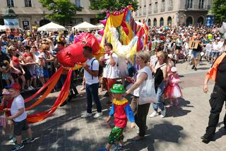 Parada Smoków odbyła się pod hasłem W 40 smoków dookoła świata