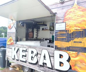 Melo Kebab przy ul. Kraszewskiego w Toruniu. W tym miejscu tylko dobre jedzenie!