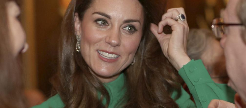 Księżna Kate ukrywa bliznę