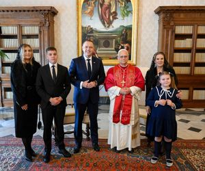 Niezwykła stylizacja Marty Nawrockiej. Pierwsza Dama zaskoczyła wszystkich podczas audiencji w Watykanie 