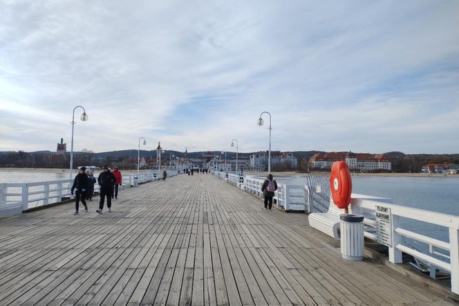 Molo w Sopocie i Gdańsku zamknięte! Fatalne wieści dla turystów i mieszkańców. Winna gołoledź