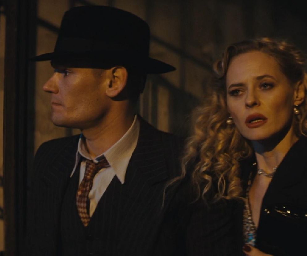 Zatoka szpiegów, odcinek 17. Franz (Bartosz Gelner), Greta (Karolina Kominek)