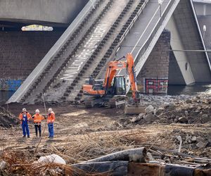 Most runął w ułamku sekundy. Huk obudził mieszkańców w nocy. Tak to mogło wyglądać w Chorzowie