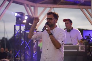 Mazurskie miasto walczy z reklamozą. Nawet 8 tysięcy złotych kary dziennie za nielegalne szyldy!