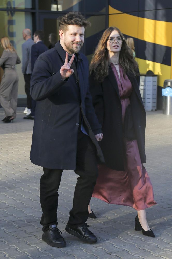 Antoni Królikowski, Izabela Banaś